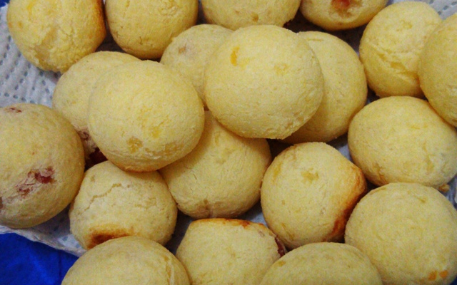 Pão de queijo fácil