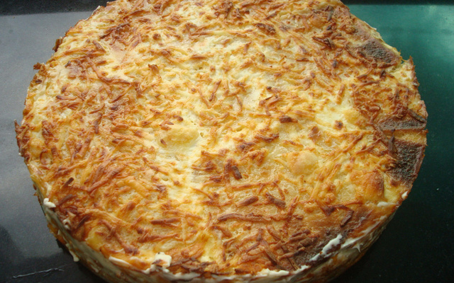 Torta de frango de pão de forma assada