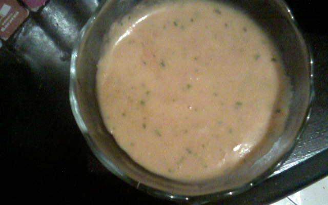 Sopa de batata com calabresa triturada