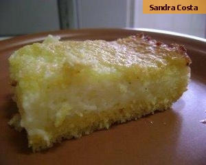 Folo de fubá com creme