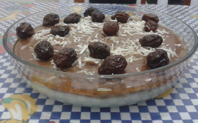 Creme de chocolate e coco