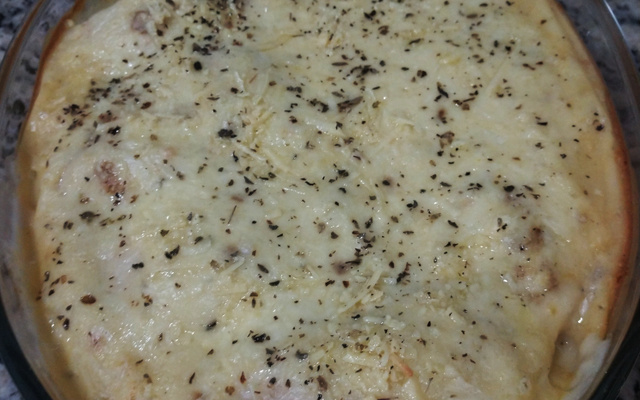 Peito de frango ao molho cremoso