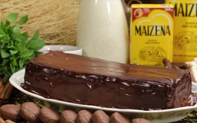 Bolo de Chocolate Molhadinho e Fofinho