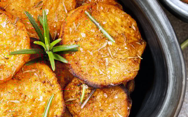 Batata doce ao forno com casca