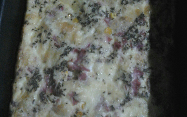 Omelete de presunto e queijo assado