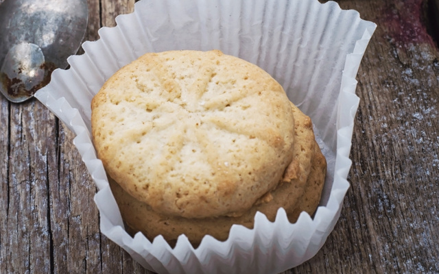 Biscoito amanteigado de leite condensado