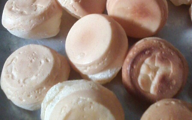 Pão de queijo de liquidificador - rápido e fácil