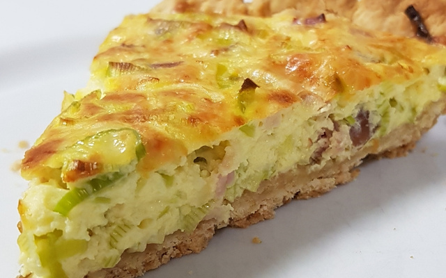Quiche de alho poró com bacon
