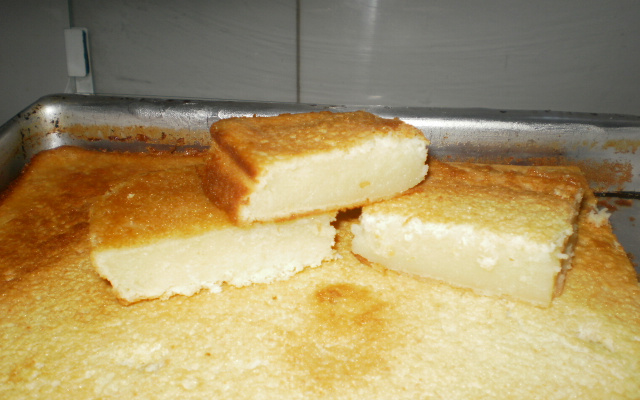 Bolo de leite cremoso