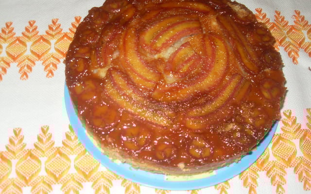 Bolo de banana caramelada