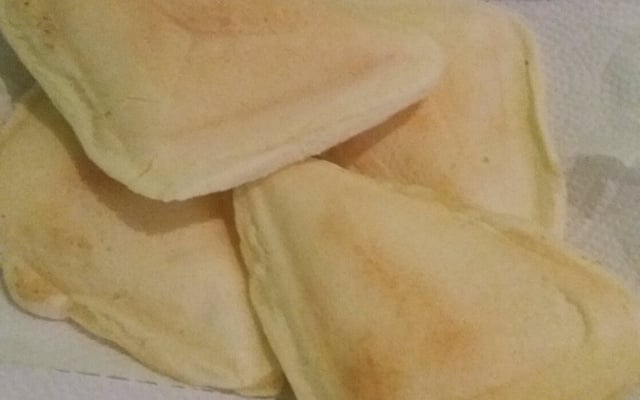 Pão de queijo de sanduicheira