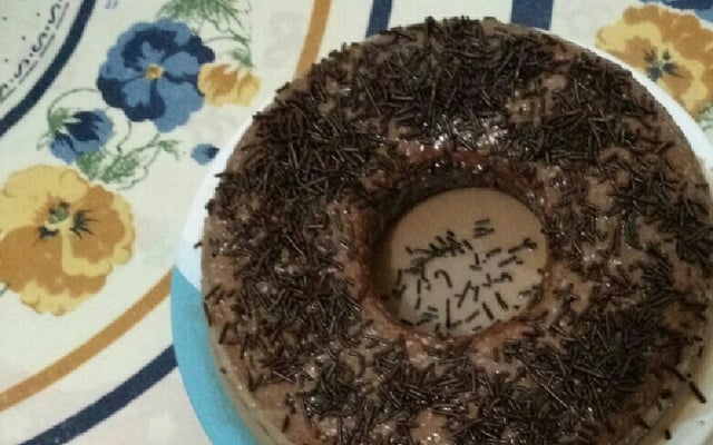 Bolo simples de chocolate