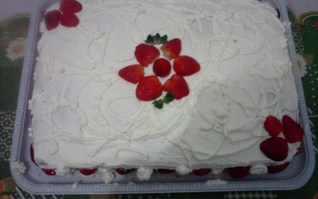 Bolo de morango com chantilly