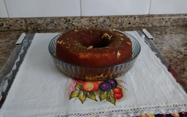 Bolo de laranja com gengibre