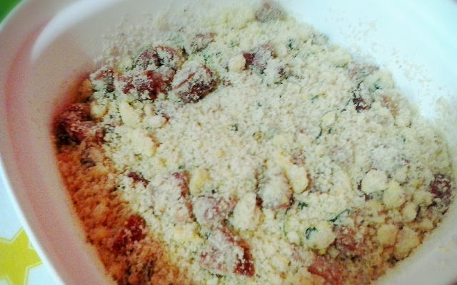 Farofa de linguiça e ovo