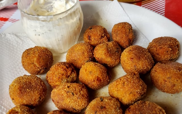 Bolinho de sardinha