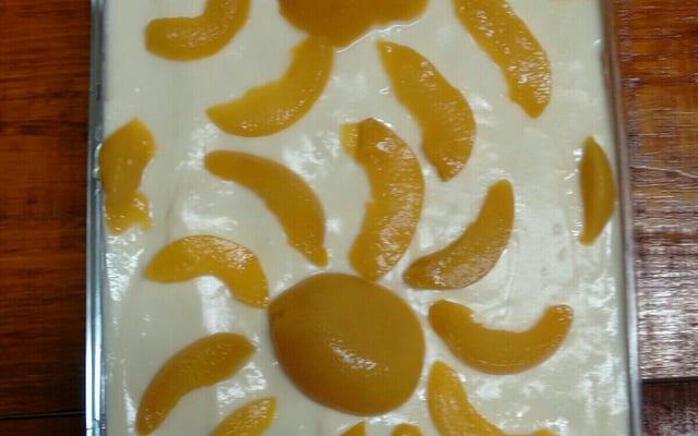 Pavê de pêssego em calda