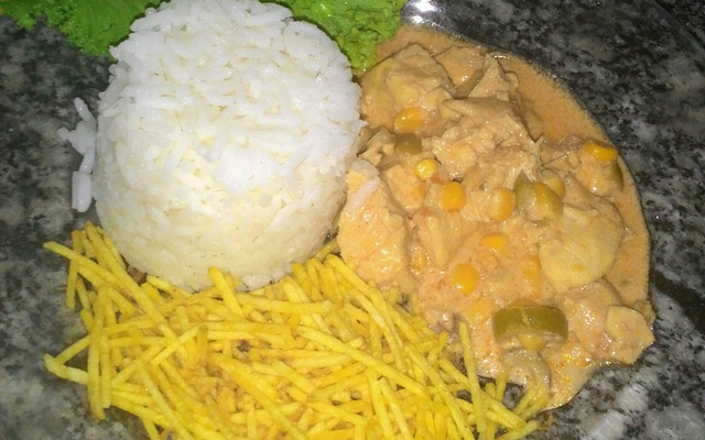 Estrogonofe de frango fácil