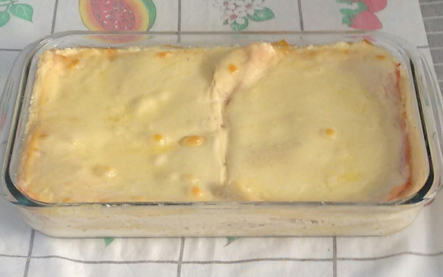 Lasanha fácil com molho branco