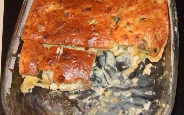 Torta de abobrinha com queijos e cogumelos