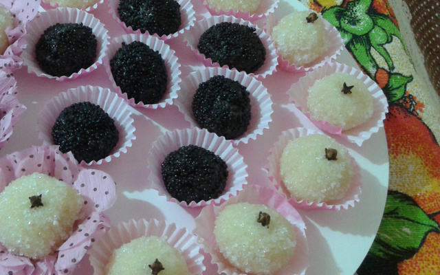 Brigadeiro de doce de amendoim