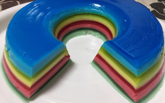 Gelatina Colorida em camadas