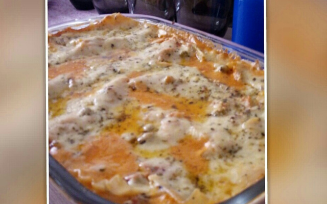 Lasanha de queijo e presunto da mamãe