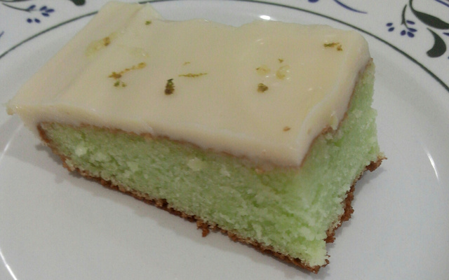 Bolo de limão gelado