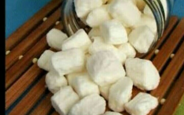 Bala de coco caseira