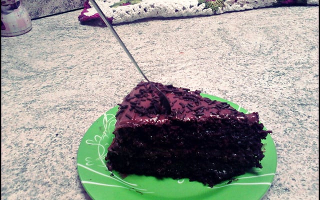 Bolo de chocolate (recheado)