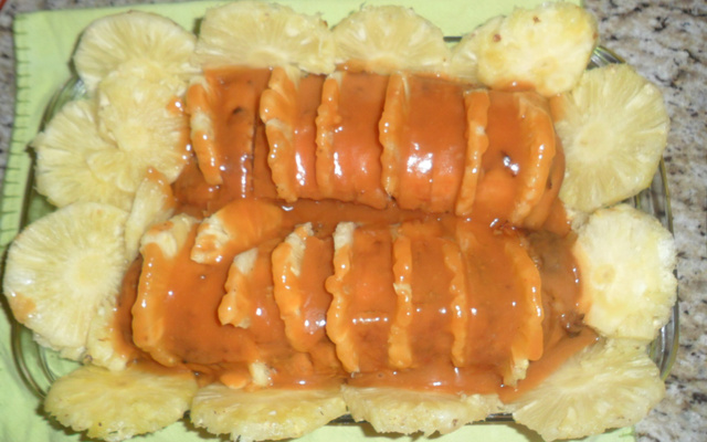 Lombo recheado com abacaxi Emeliza