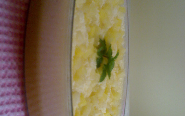 Mousse de abacaxi de baixa caloria