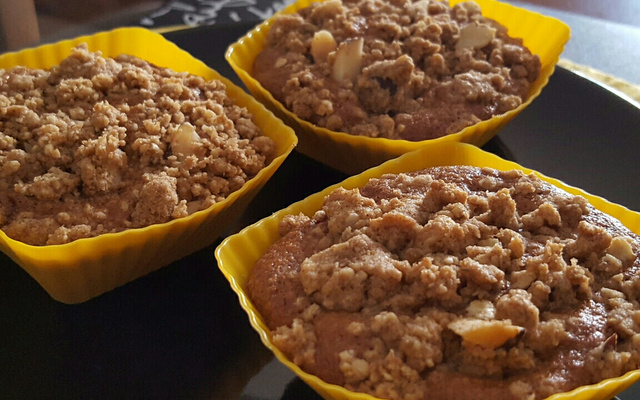 Bolinho integral de maçã e banana
