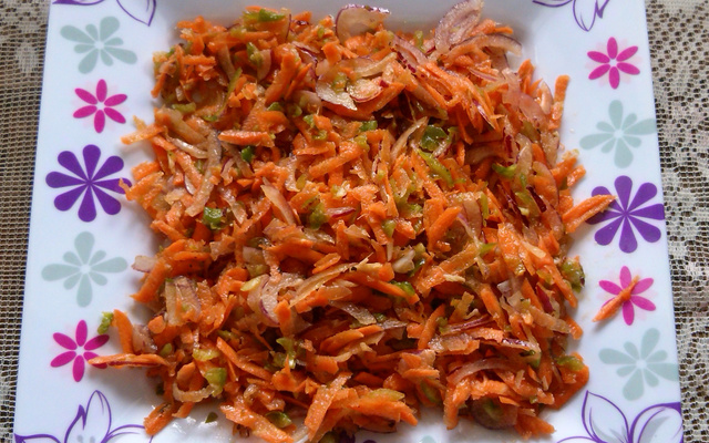 Salada crua verão da Mônica