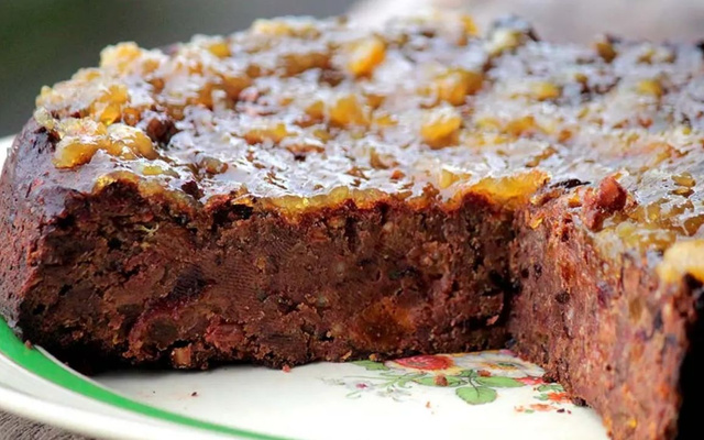 Bolo de Natal com frutas secas e geleia de laranja