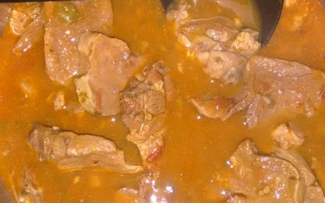 Língua de boi guisada