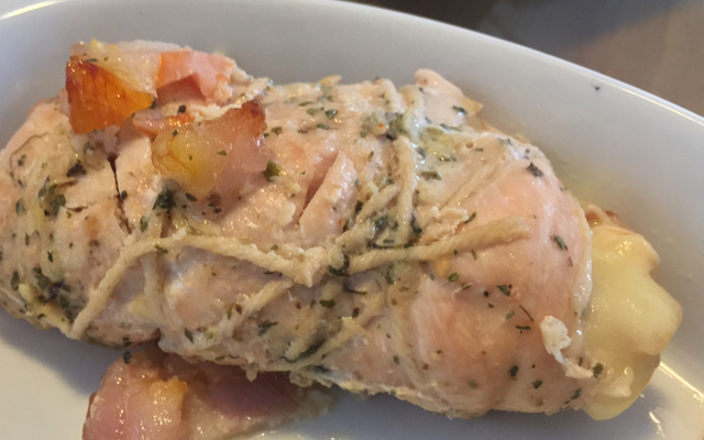 Rocambole de peito de frango