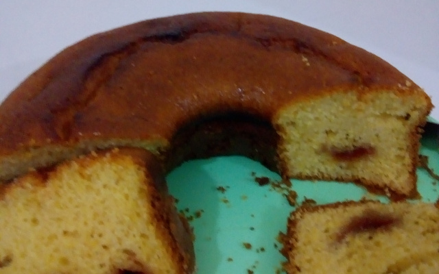 Broa de fubá com goiabada