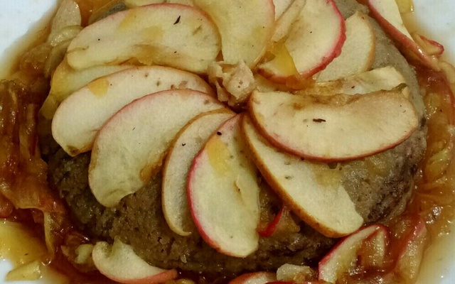 Bolo de caneca de maçã