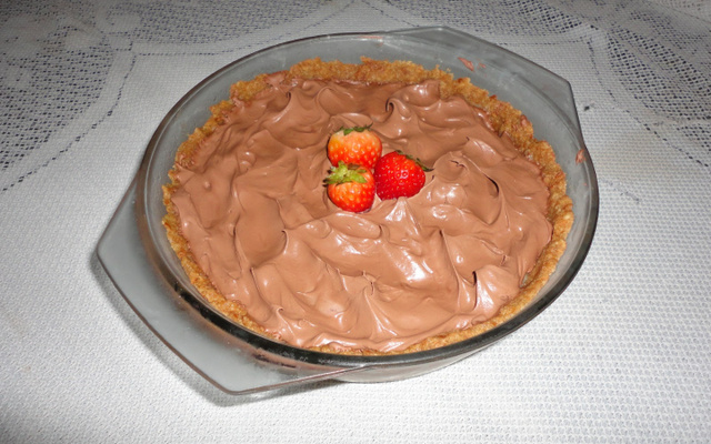 Torta de morango com chantilly de chocolate