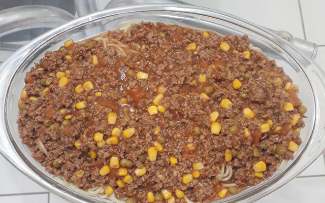 Macarronada de carne moída simples