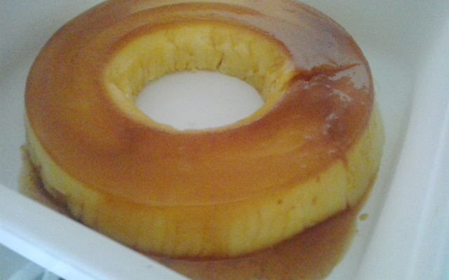 Pudim na panela de pressão elétrica