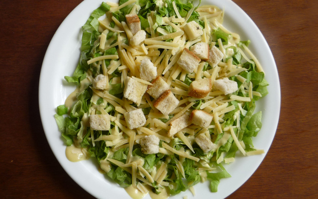 Salada ceasar da família Burger