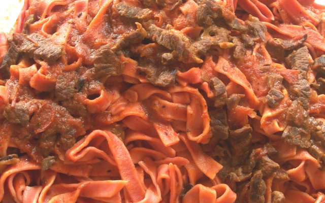 Macarrão com beterraba do Marcelo