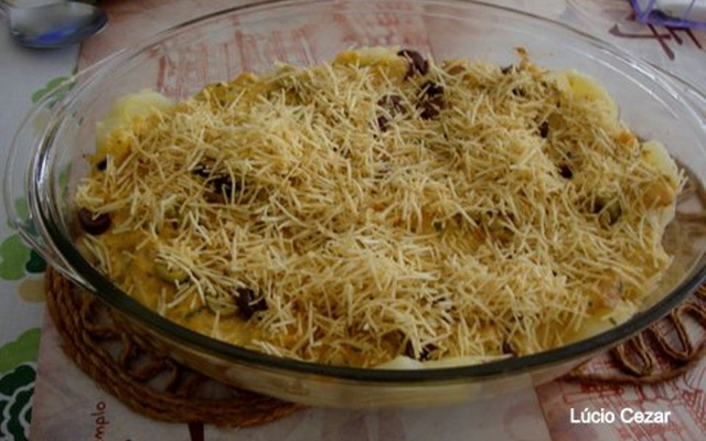 Peito de frango cremoso com batata do Lúcio Cezar