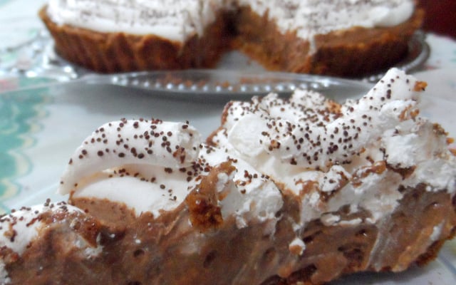 Torta mousse de chocolate com chantilly