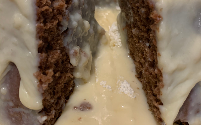 Bolo vulcão de leite ninho