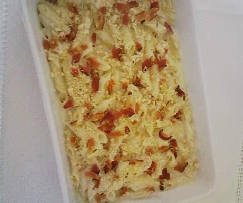 Penne ao molho siciliano com bacon
