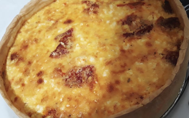 Quiche de ricota com tomate seco