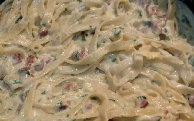 Talharim à carbonara para casal